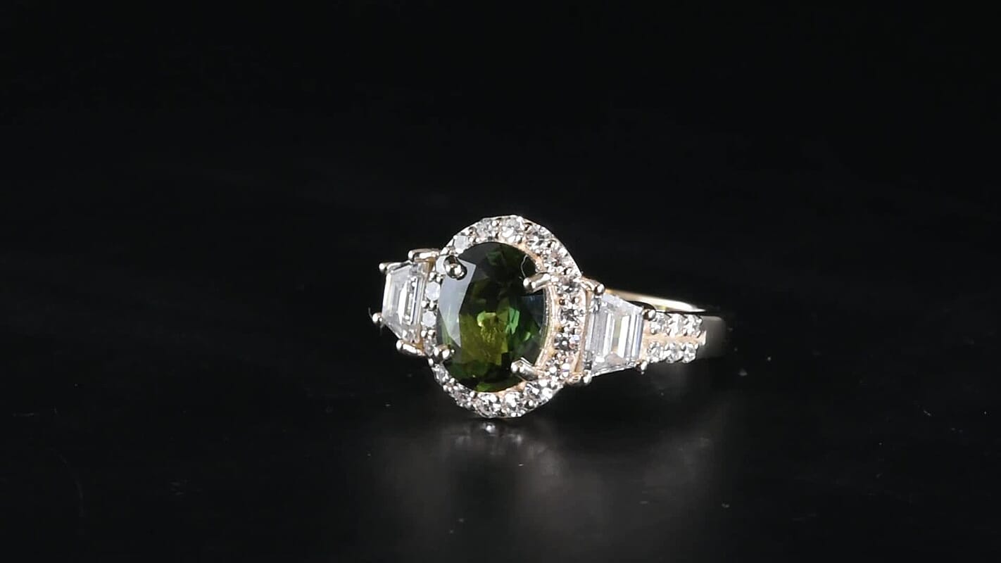 AAA Green Sapphire and Lab Grown Diamond E-F VS 3.50 ctw Ring in 10K Yellow Gold (Size 7.0)