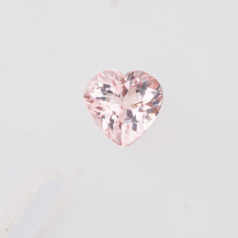 AAAA Pink Morganite (Heart 9 mm) 2.00 ctw