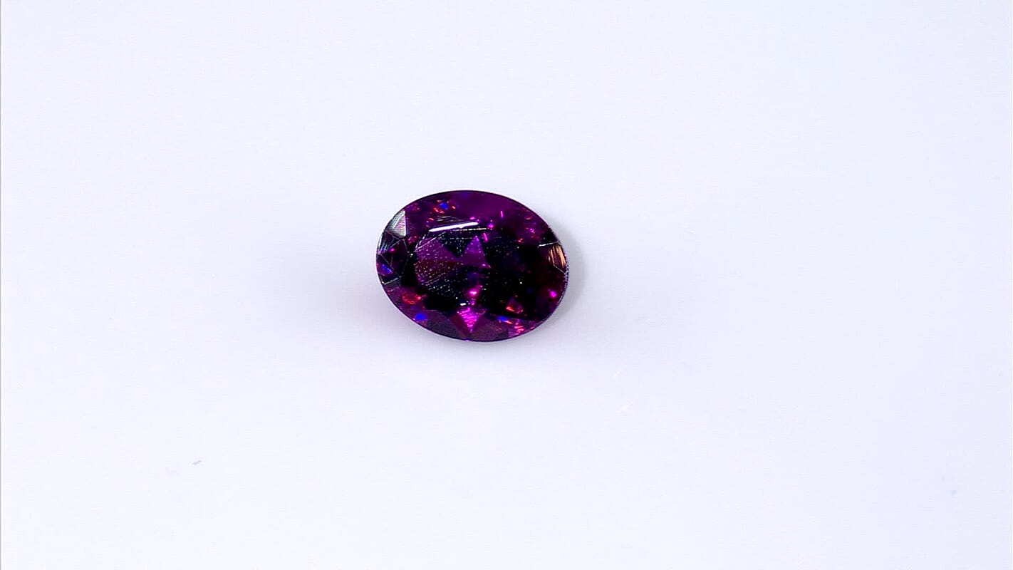 AAAA Radiant Ember Garnet (Ovl 9x7mm) 1.50 ctw