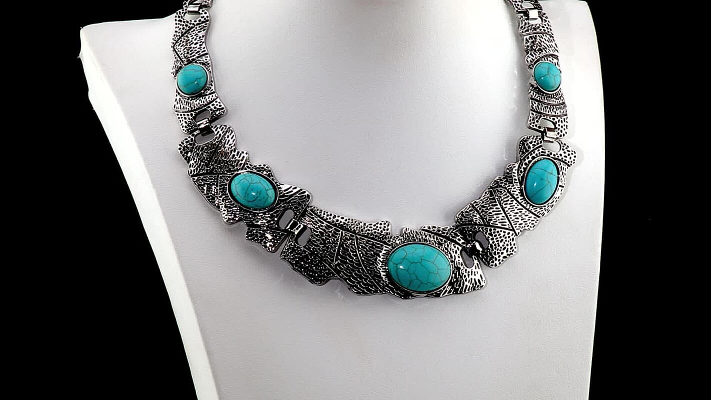 Blue Howlite 40.00 ctw Necklace in Silvertone 16.5-18.50 Inches