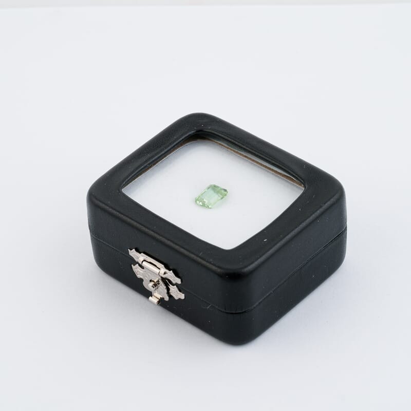 AAAA Mint Tourmaline (Octagon Free Size) 2.00 ctw