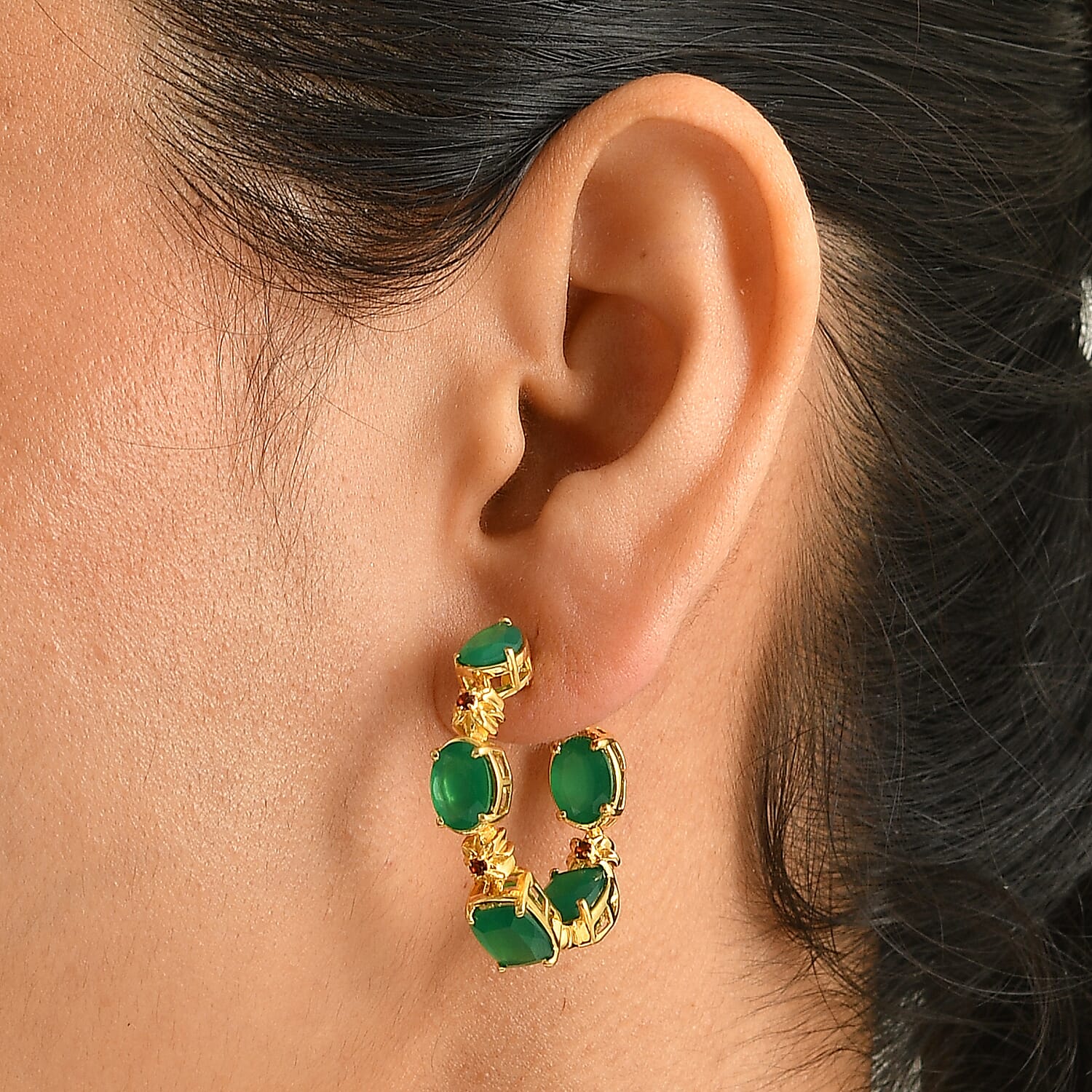 EverTrue Verde Onyx and Mozambique Garnet 11.90 ctw Hoop Earrings in 18K YG Plated