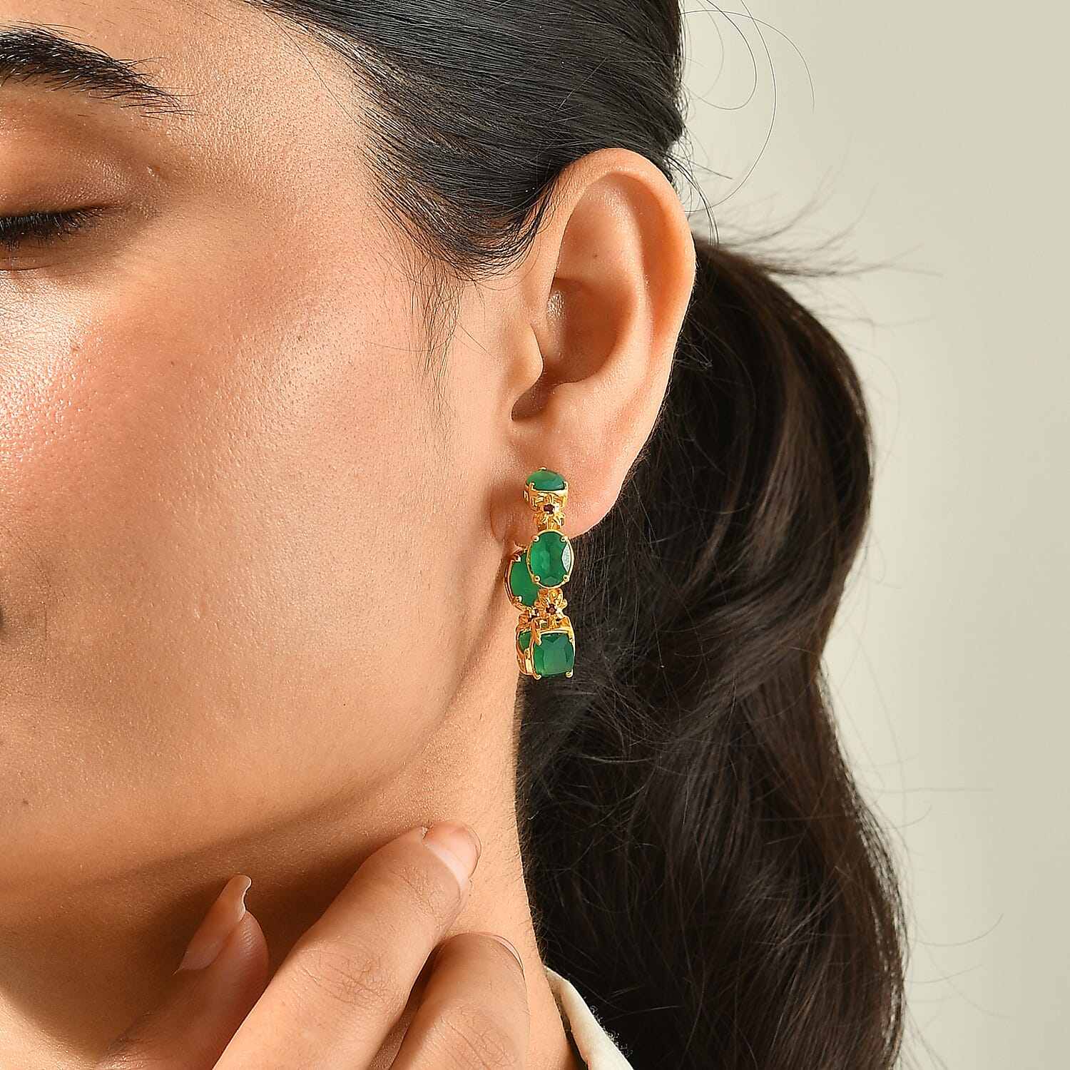EverTrue Verde Onyx and Mozambique Garnet 11.90 ctw Hoop Earrings in 18K YG Plated