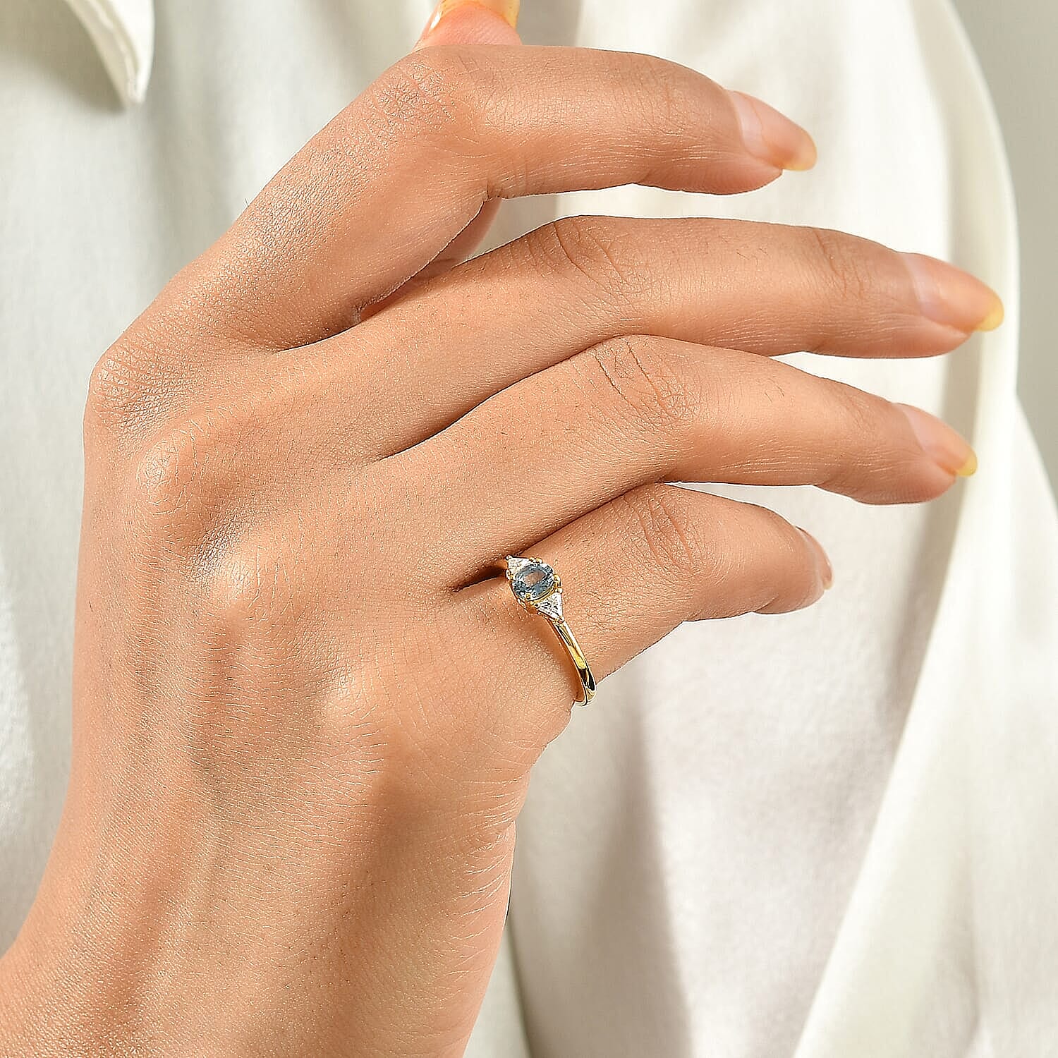 D'Joy Premium Montana Sapphire and Moissanite 1.00 ctw Alpine Vista Ring in 18K Vermeil Yellow Gold Over Sterling Silver (Size 5.0)