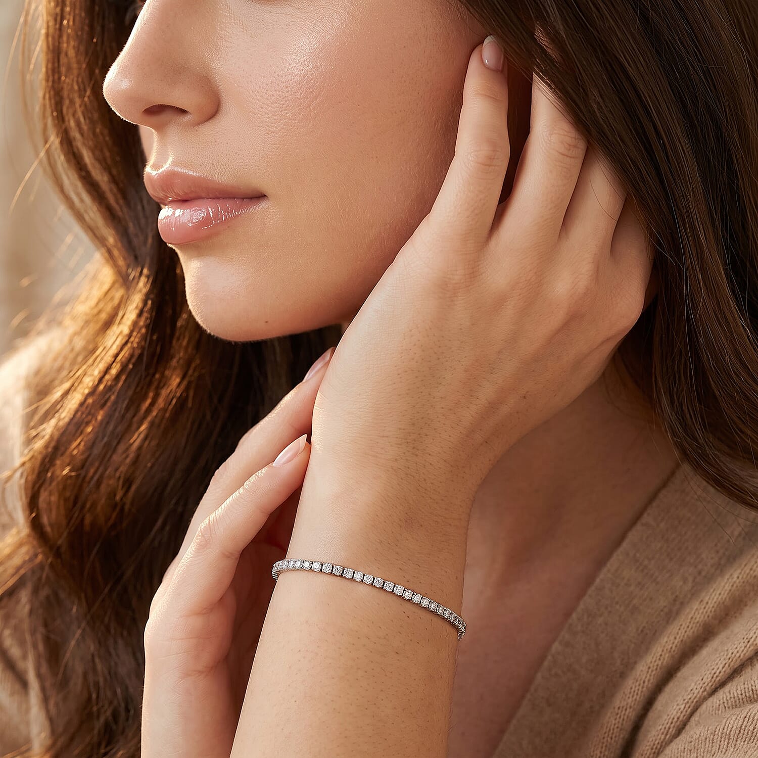 D'Joy Moissanite 2.35 ctw Classic Tennis Bracelet in Rhodium Over Sterling Silver (6.50 In)