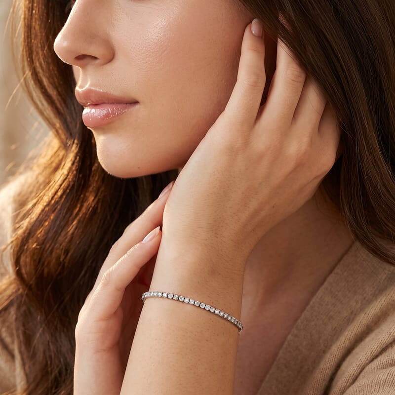 D'Joy Moissanite 2.35 ctw Classic Tennis Bracelet in Rhodium Over Sterling Silver (6.50 In)