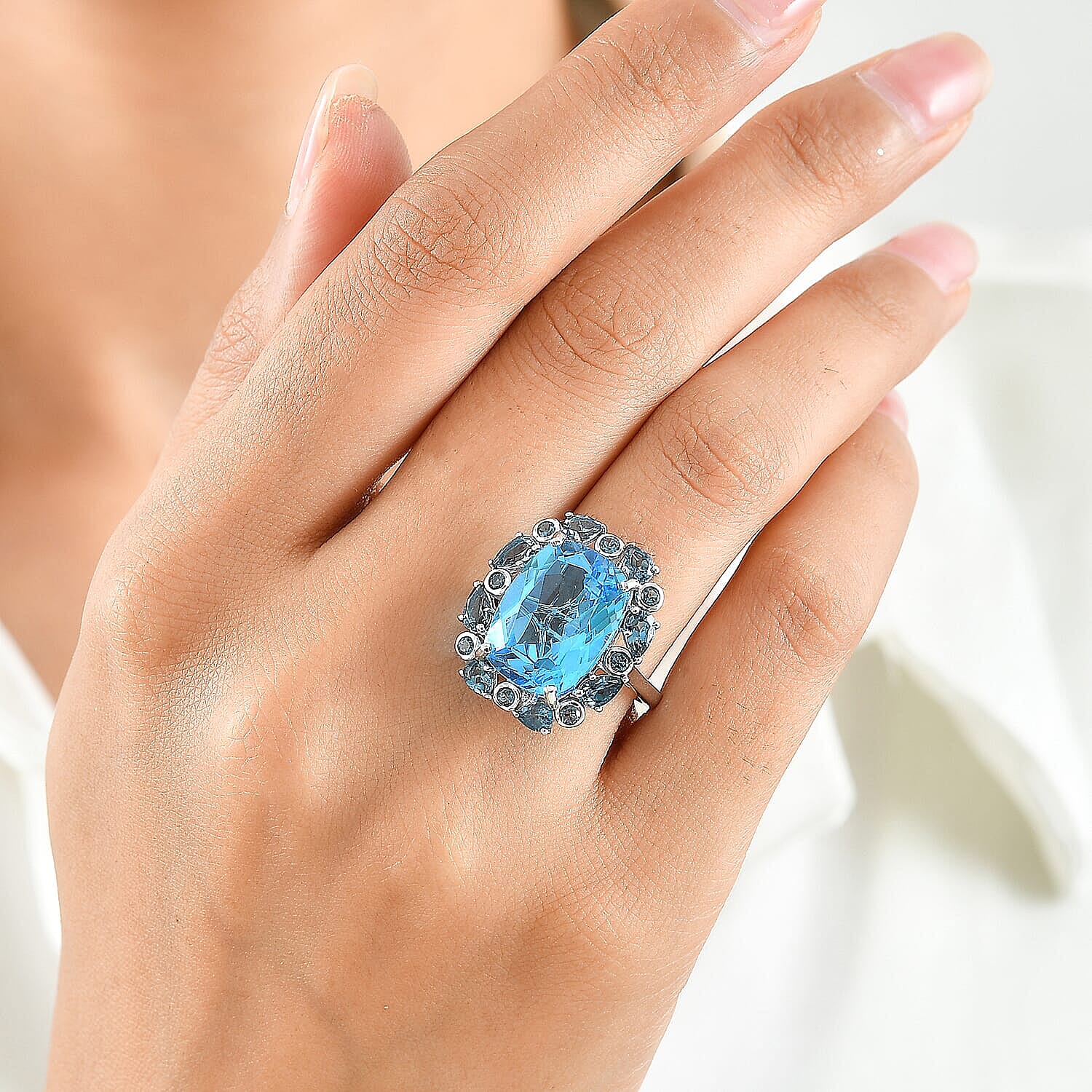 D'Joy Premium Swiss Blue Topaz and London Blue Topaz 15.70 ctw Blue Empress Ring in Rhodium Over Sterling Silver (Size 6.0)