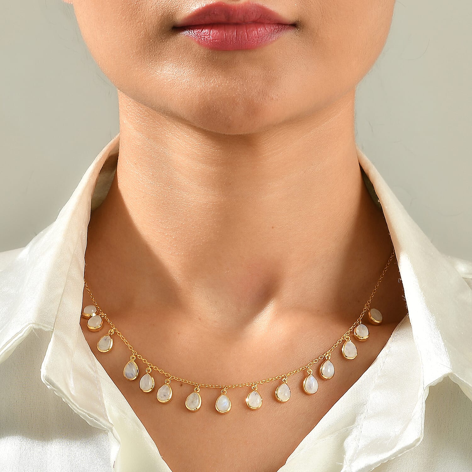 D'Joy Rainbow Moonstone 13.35 ctw Station Necklace (18 Inches) in 18K Vermeil Yellow Gold Over Sterling Silver