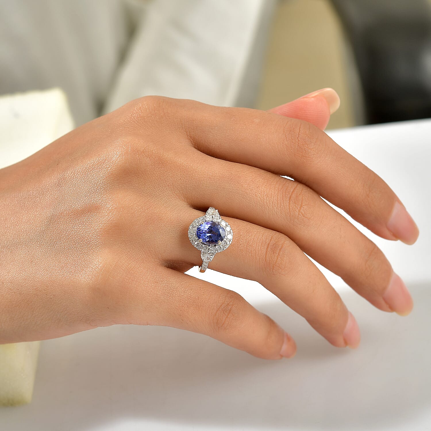Certified & Appraised AAA Tanzanite and Luxuriant Lab Grown Diamond G-H SI 3.15 ctw Ring in 10K Yellow Gold (Size 6.0)
