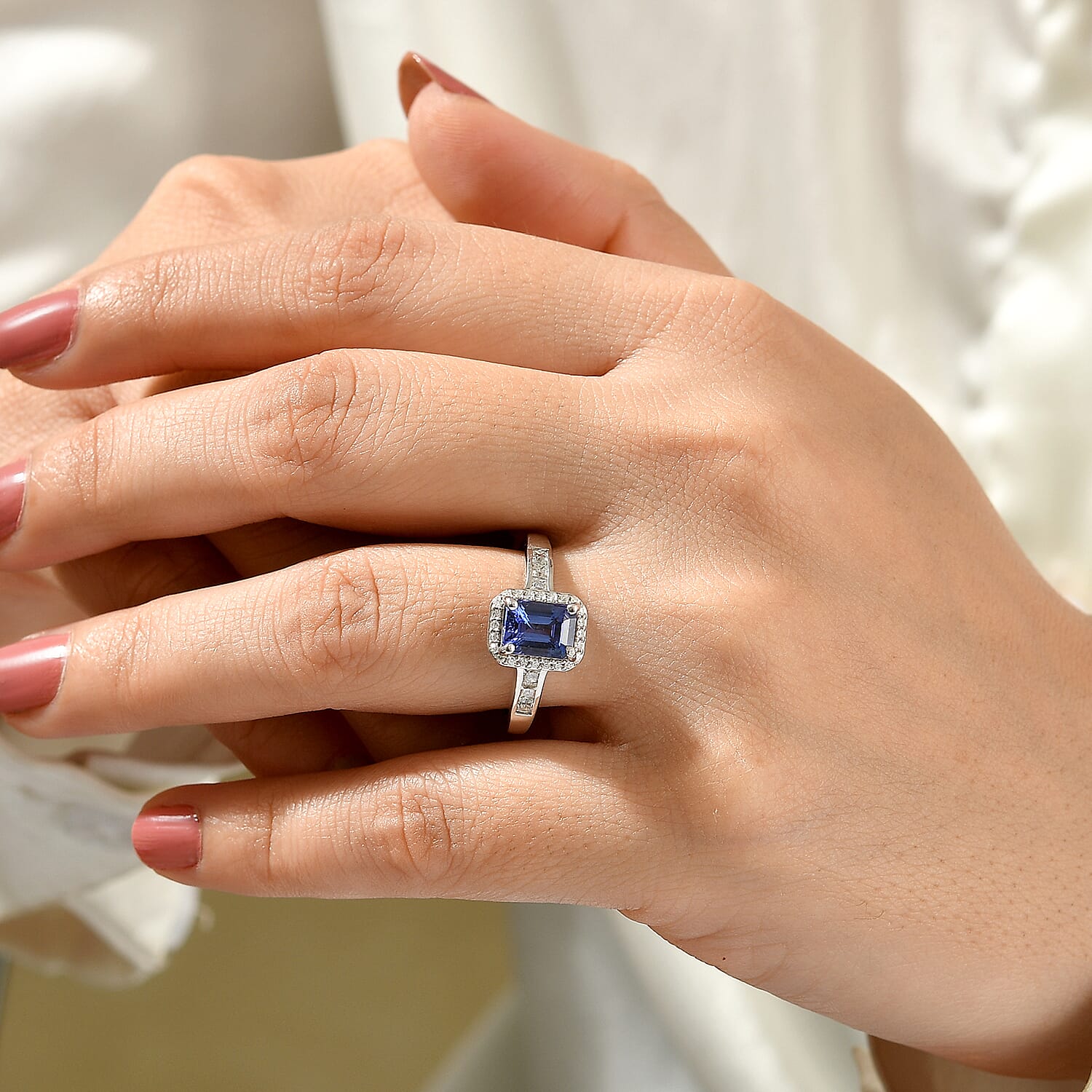 D'Joy Premium Tanzanite and Moissanite 2.10 ctw Starlit Heirloom Ring in Rhodium Over Sterling Silver (Size 7.0)