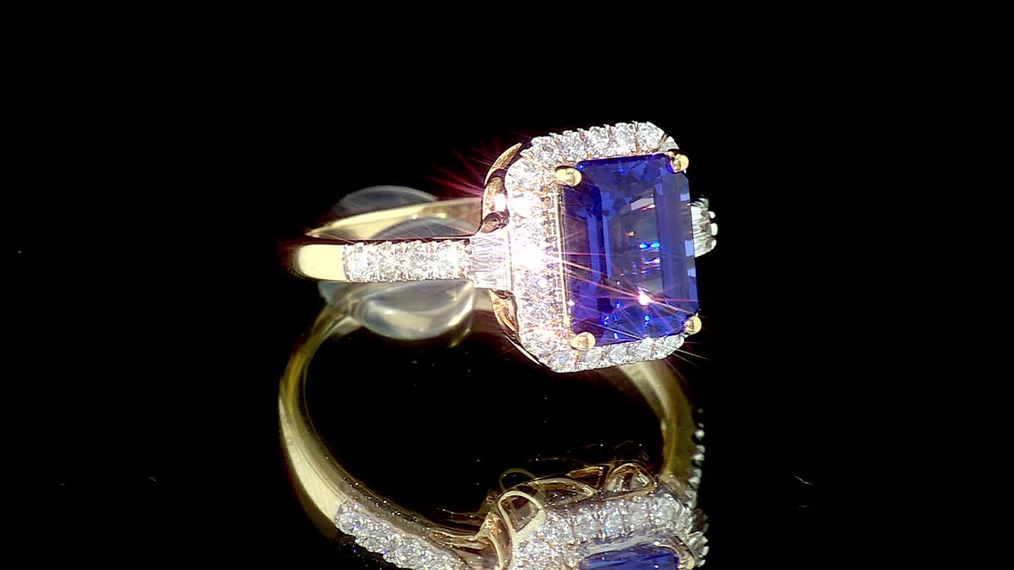 Luxoro 10K Yellow Gold Premium Tanzanite, Diamond (I2) (0.40 cts) Ring (Size 10.0) 2.65 ctw