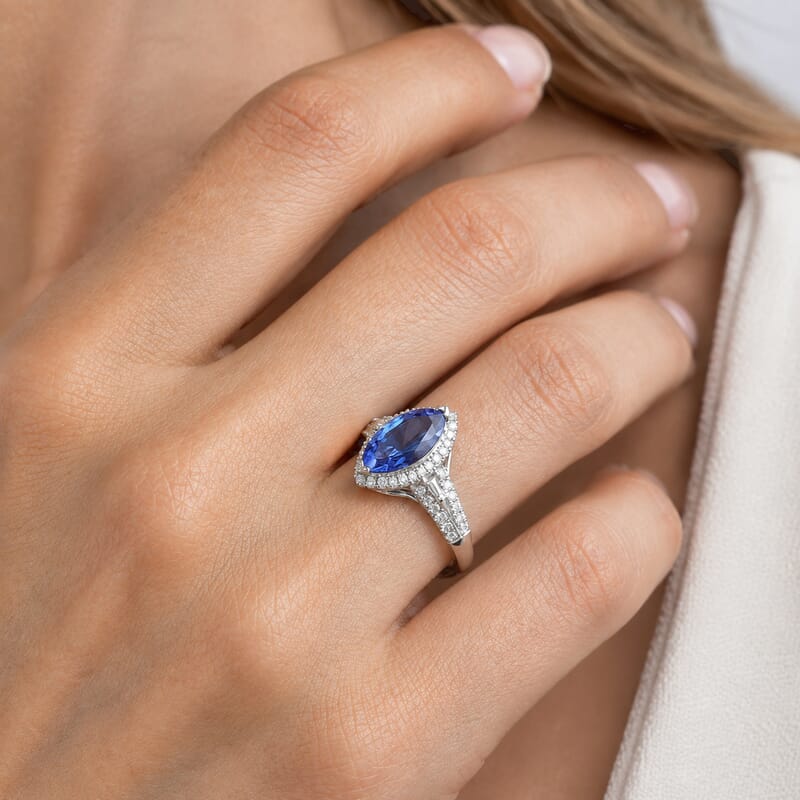 Luxoro Premium Tanzanite and Diamond I2 2.75 ctw Vintage Elegance Ring in 10K White Gold (Size 7.0)