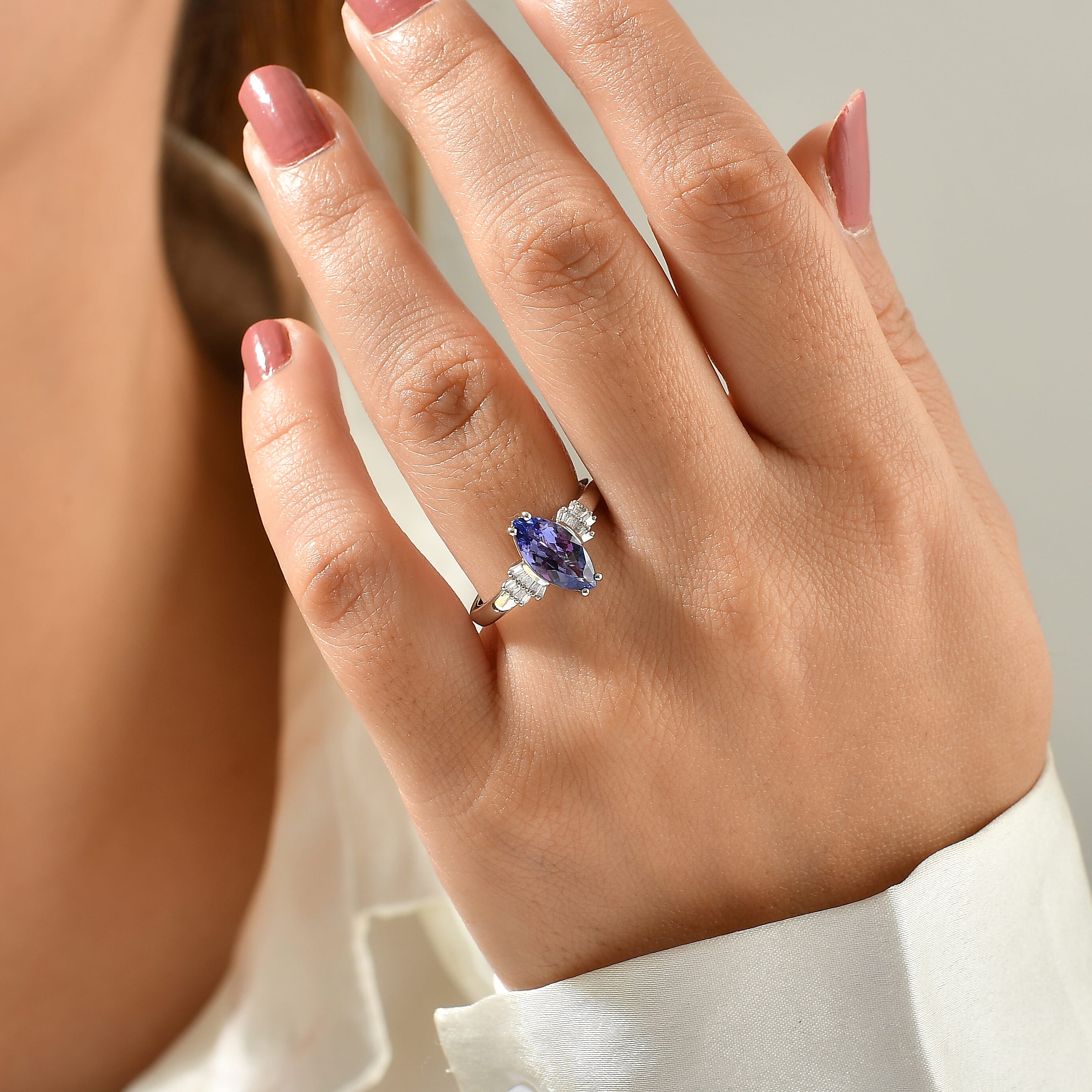Luxoro Premium Tanzanite and Diamond I2 1.20 ctw Deco Geometry Ring in 10K White Gold (Size 8.0)
