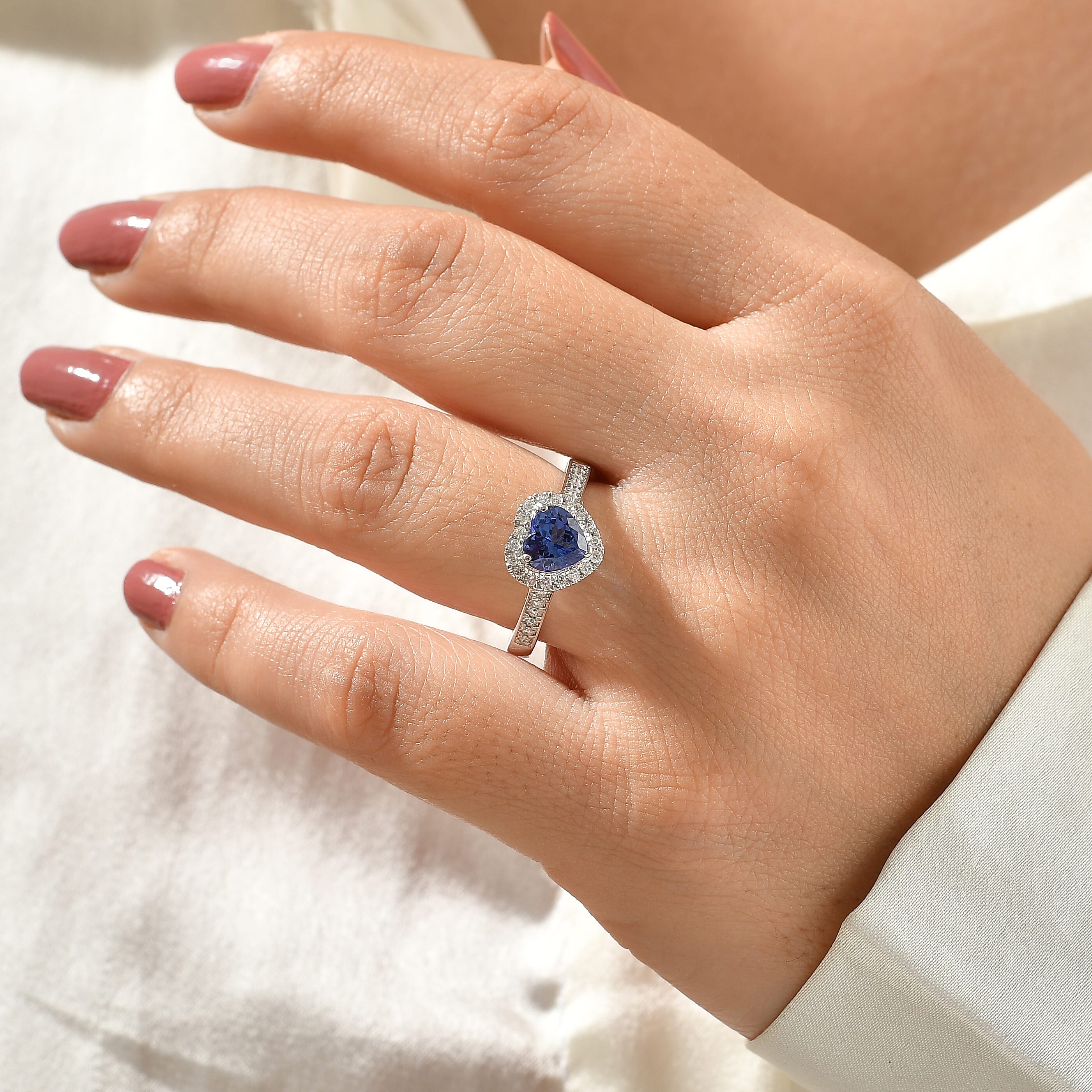 Luxoro Premium Tanzanite and Diamond I2 1.65 ctw Heart Ring in 10K White Gold (Size 7.0)