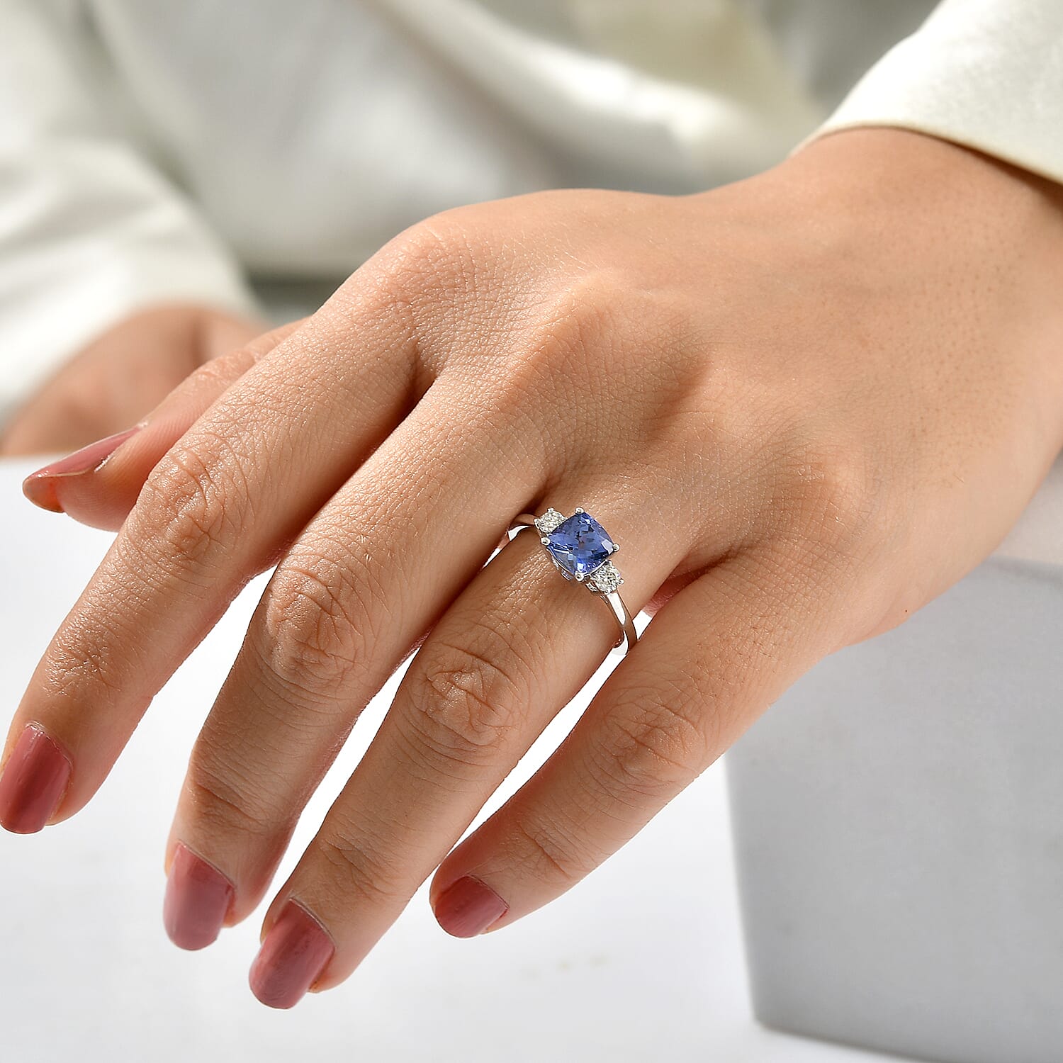 Premium Tanzanite and Luxuriant Lab Grown Diamond G-H SI 1.75 ctw Ring in Rhodium Over Sterling Silver (Size 6.0)