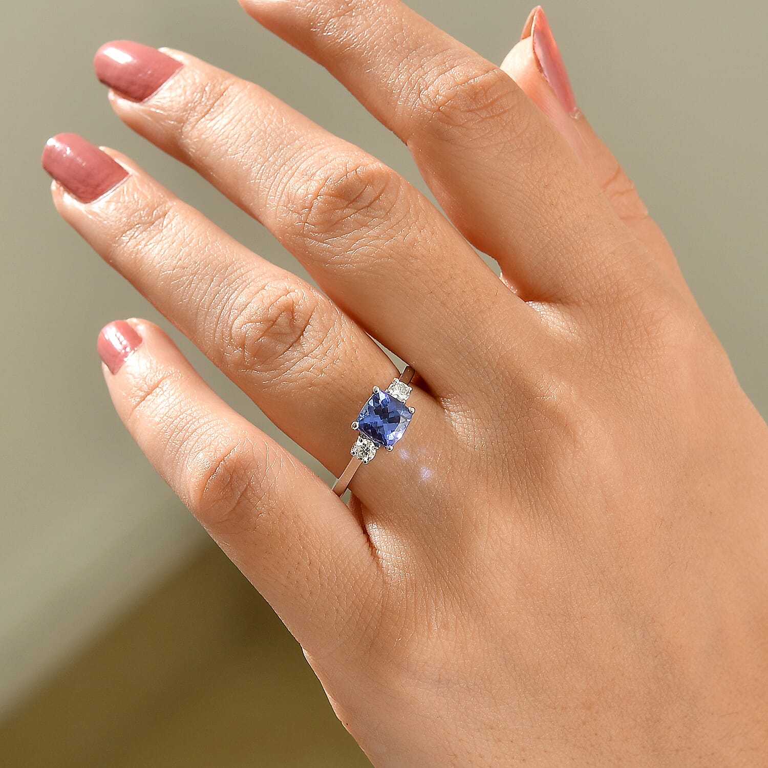 Premium Tanzanite and Luxuriant Lab Grown Diamond G-H SI 1.75 ctw Ring in Rhodium Over Sterling Silver (Size 6.0)