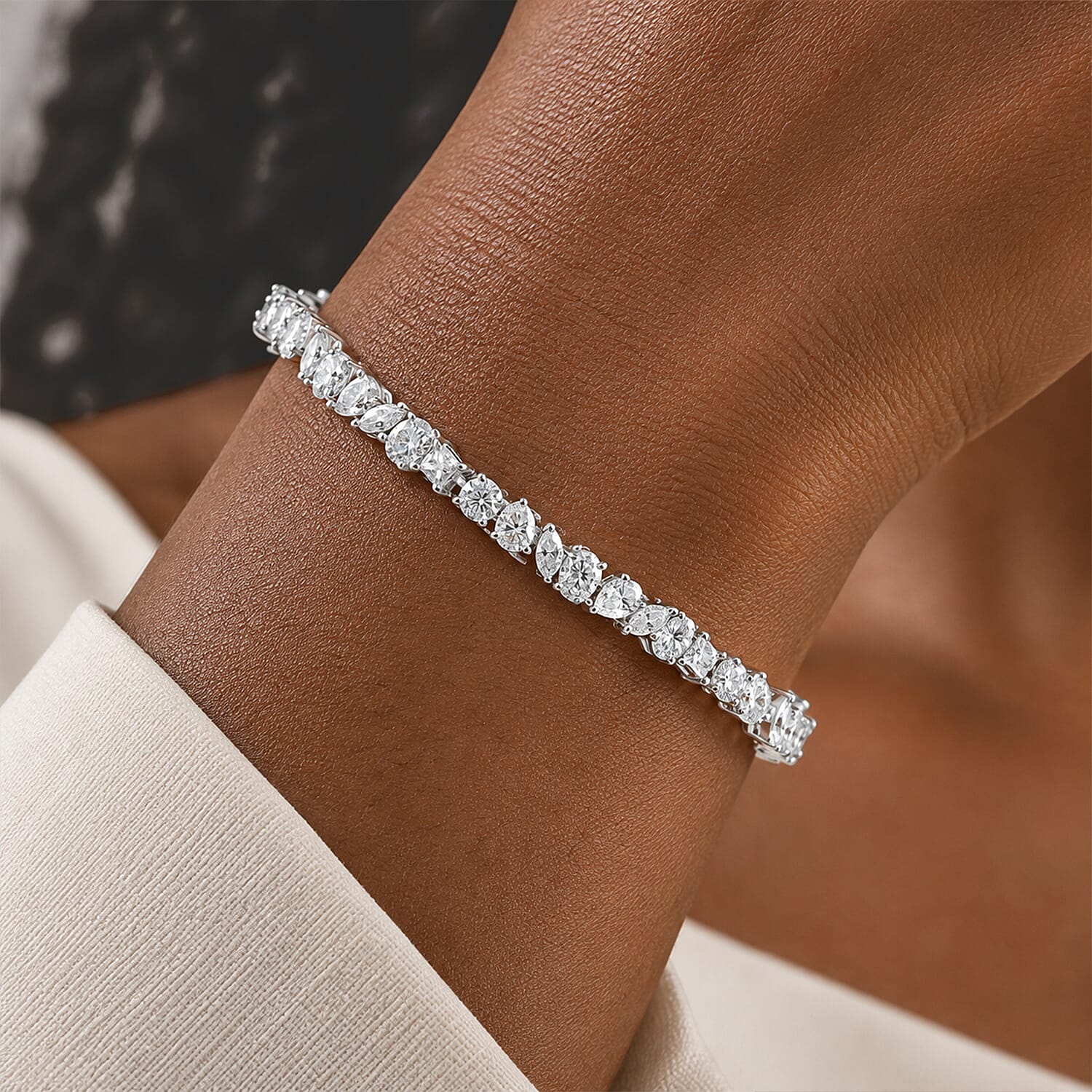 D'Joy Moissanite 7.10 ctw Bracelet in Rhodium Over Sterling Silver (7.25 In)