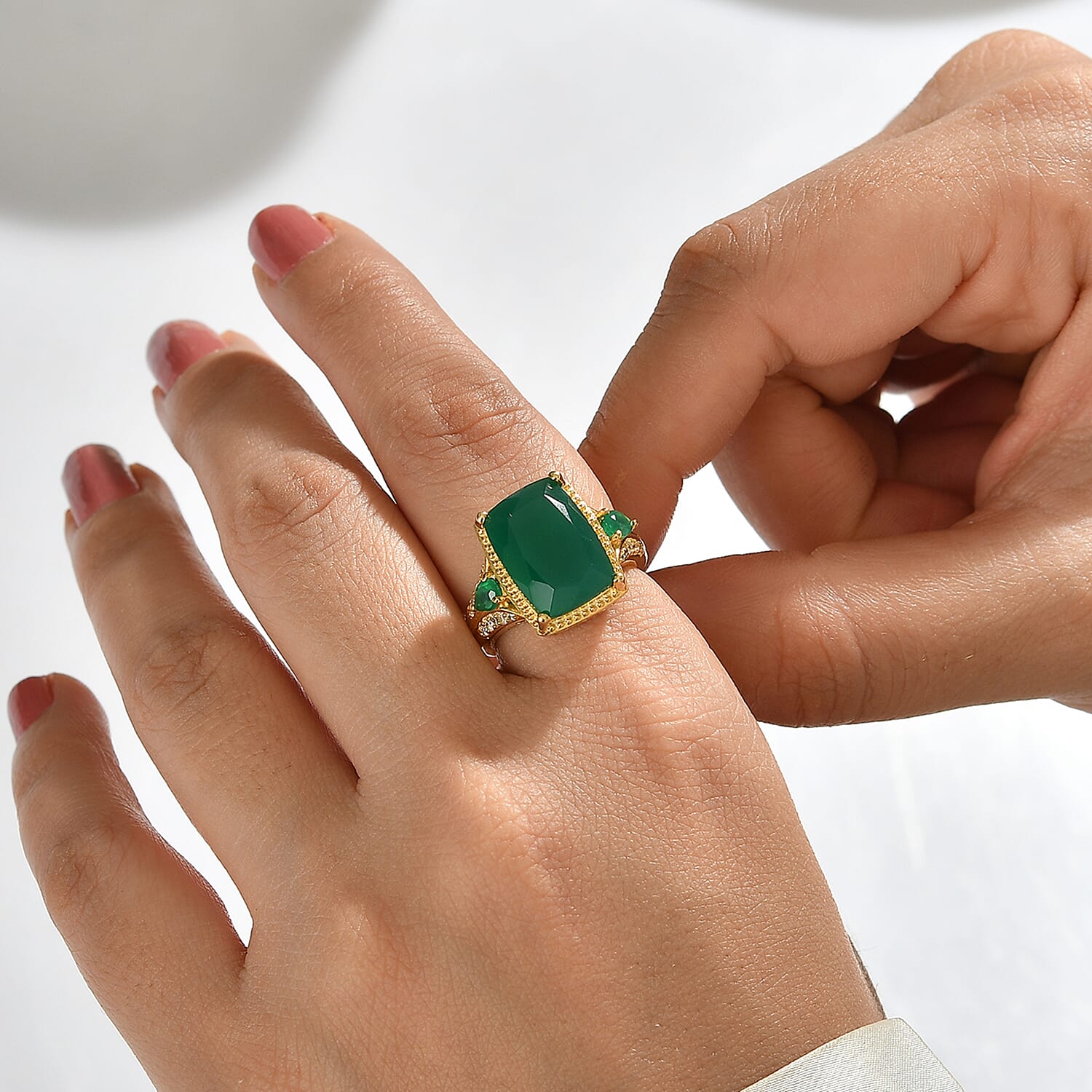EverTrue Premium Verde Onyx and White Zircon 6.90 ctw Ring in 18K YG Plated (Size 5.0)