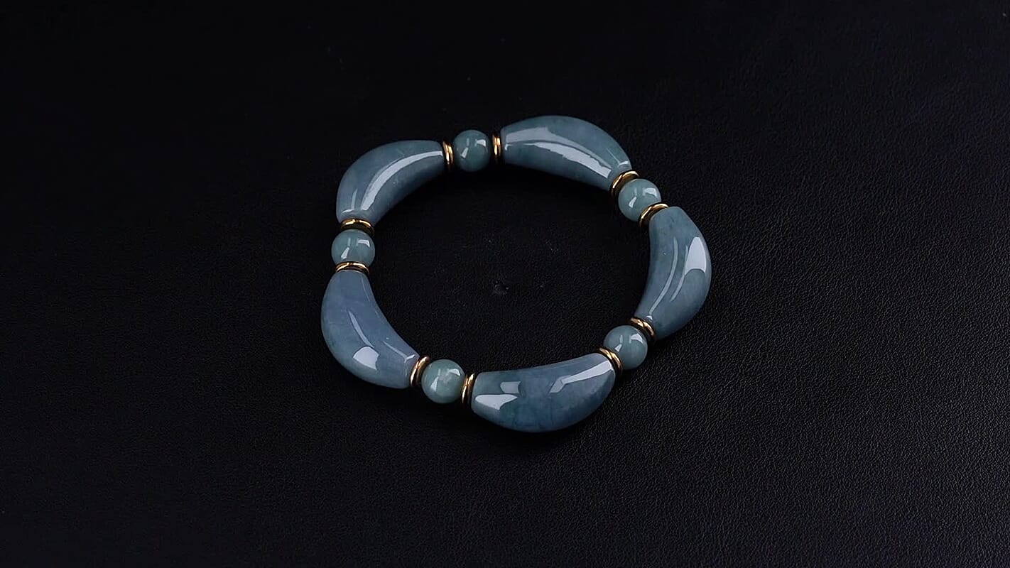 Natural Olmec Jadeite Beaded Stretch Bracelet in Stainless Steel (6.5-7.0In) 125.00 ctw