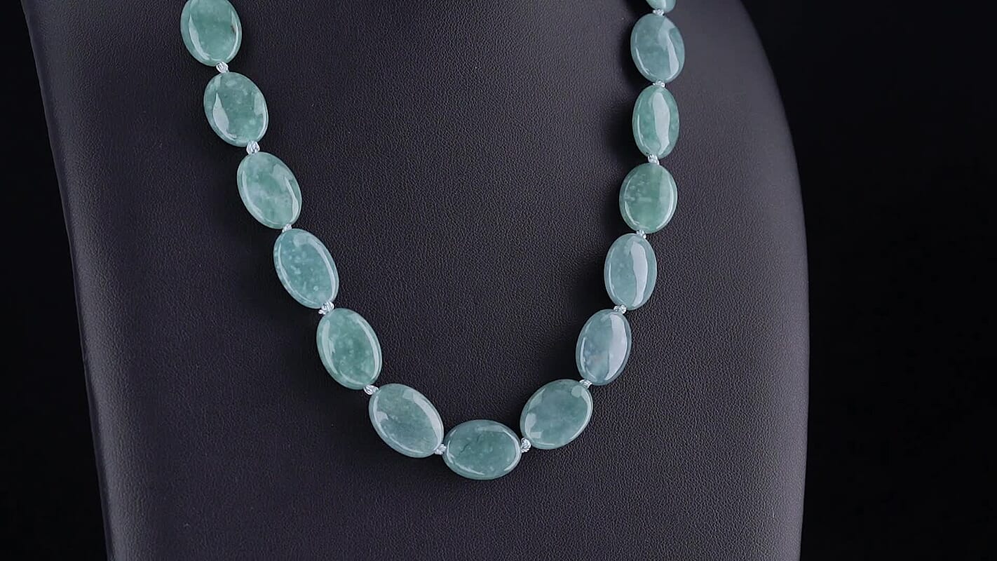 D''Joy Natural Olmec Jadeite Beaded Oval Necklace (20-22 Inches) in Rhodium Over Sterling Silver 390.00 ctw