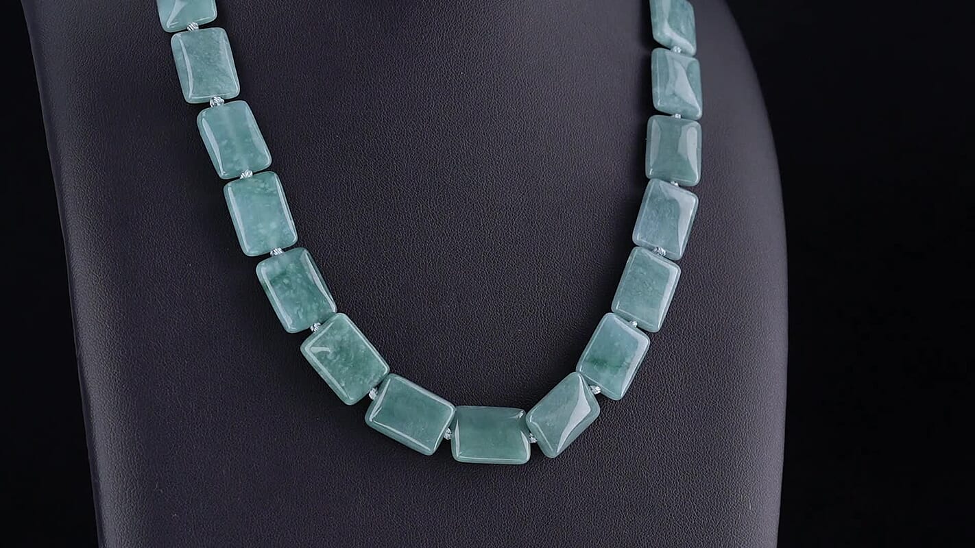 D''Joy Natural Olmec Jadeite Beaded Rectangle Necklace (20-22 Inches) in Rhodium Over Sterling Silver 410.00 ctw