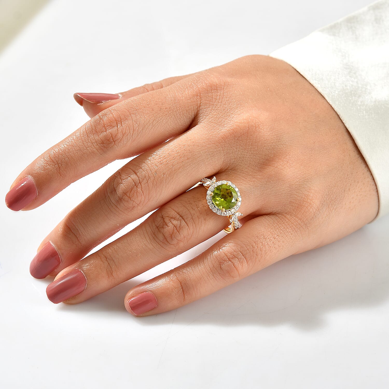 Certified and Appraised D'Joy Premium Hebei Peridot and Moissanite 3.10 ctw Ring in 18K Vermeil Yellow Gold Over Sterling Silver (Size 6.0)