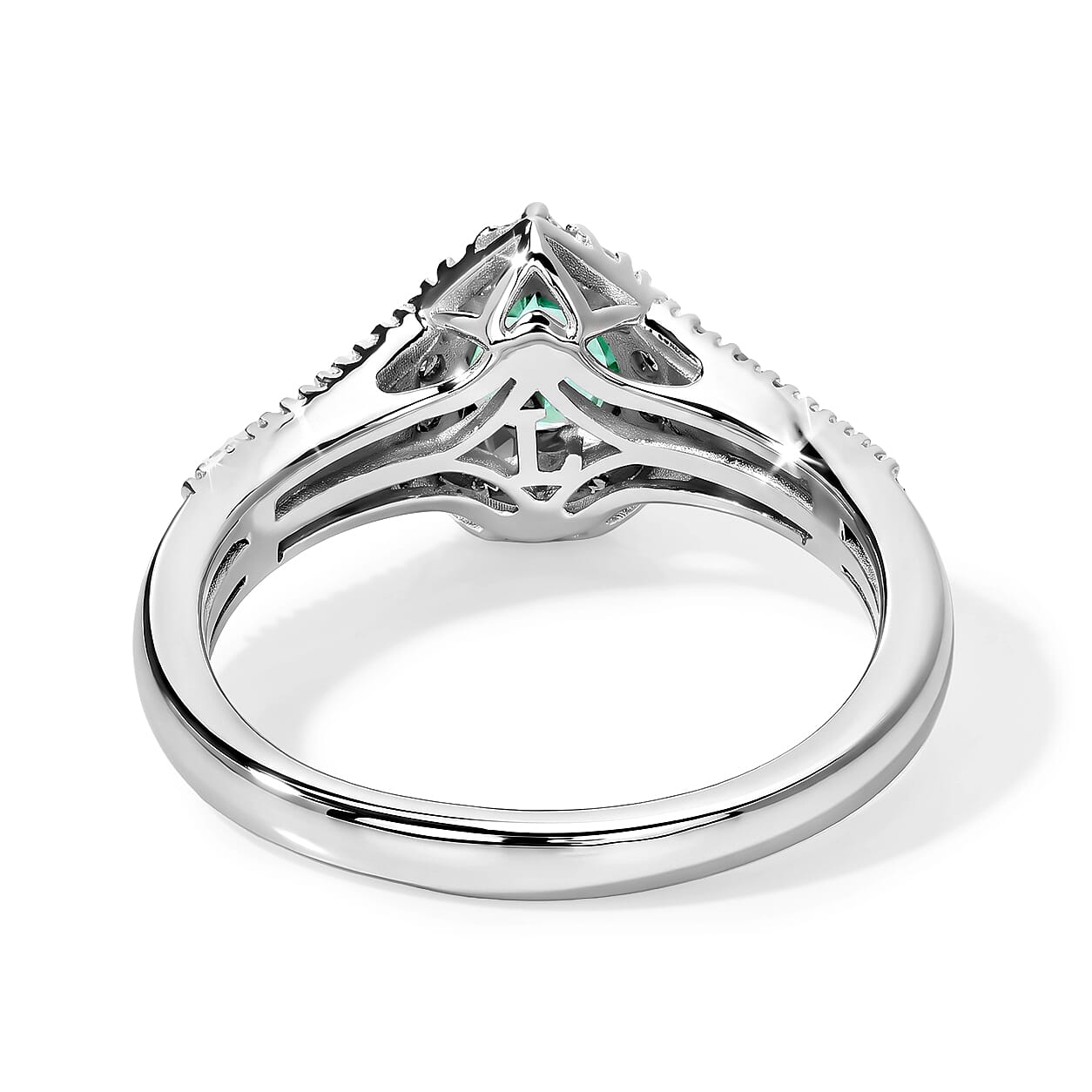 Certified and Appraised D'Joy Premium Boyaca Colombian Mint Emerald and Lab Grown Diamond G-H SI 0.90 ctw Ring in Rhodium Over Sterling Silver (Size 7.0)