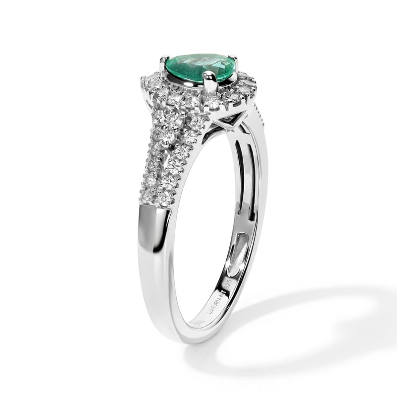 Certified and Appraised D'Joy Premium Boyaca Colombian Mint Emerald and Lab Grown Diamond G-H SI 0.90 ctw Ring in Rhodium Over Sterling Silver (Size 8.0)