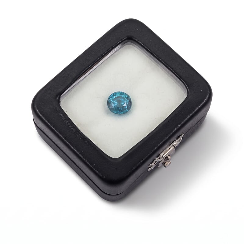Certified and Appraised AAAA Cambodian Blue Zircon (Rnd 10mm) 8.00 ctw
