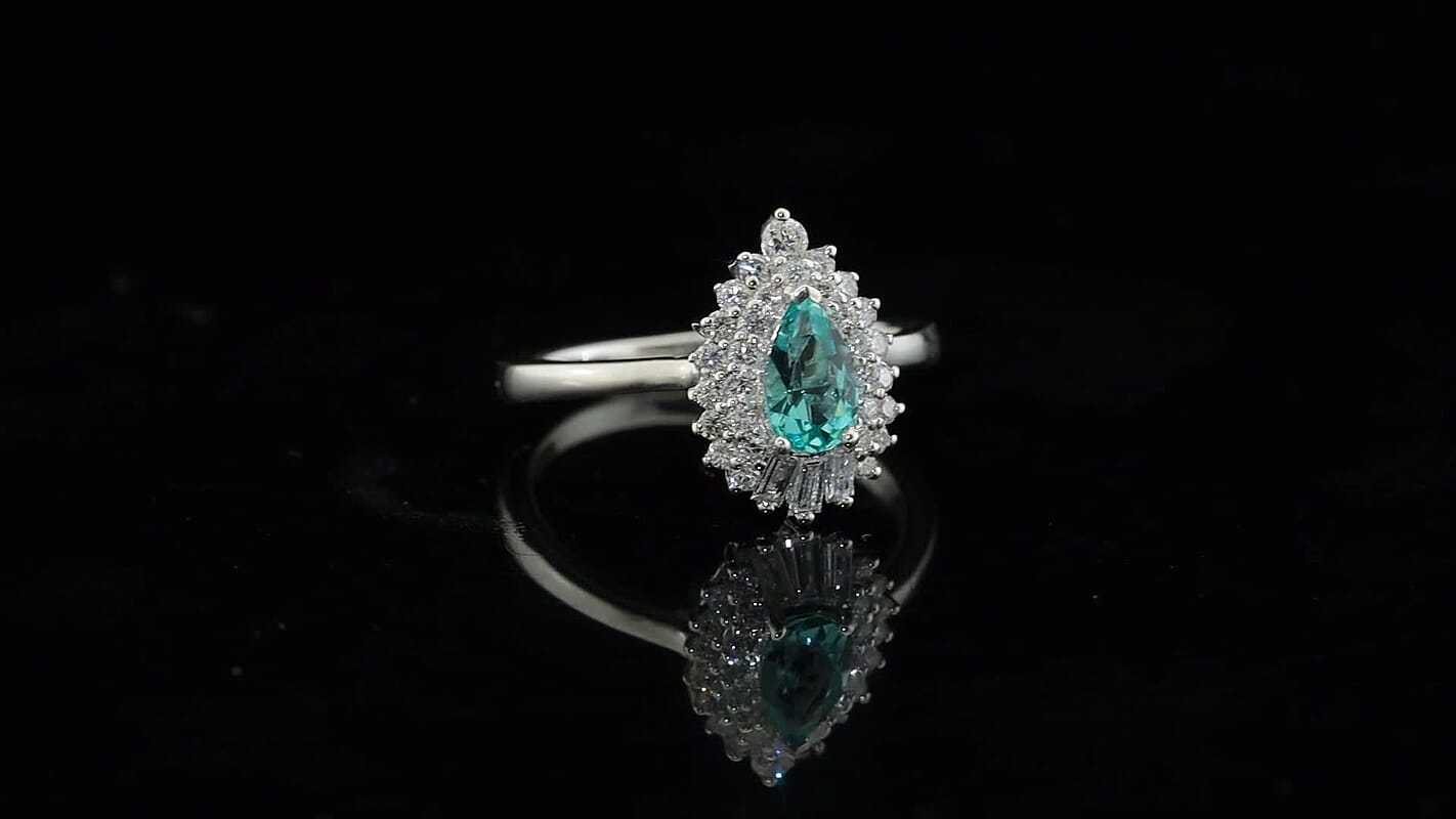 Certified and Appraised D'Joy Premium Boyaca Colombian Mint Emerald and Lab Grown Diamond G-H SI 1.00 ctw Ring in Rhodium Over Sterling Silver (Size 10.0)