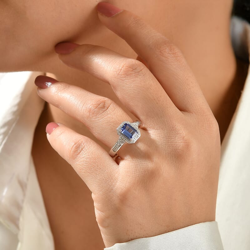 Luxoro Premium Tanzanite and Diamond I2 1.30 ctw Ring in 10K White Gold (Size 7.0) 4.30 Grams
