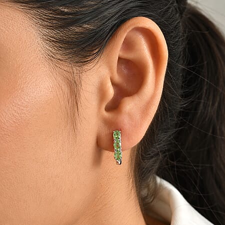 Tsavorite Garnet - Product card gallery slide 3 (15389339582777)