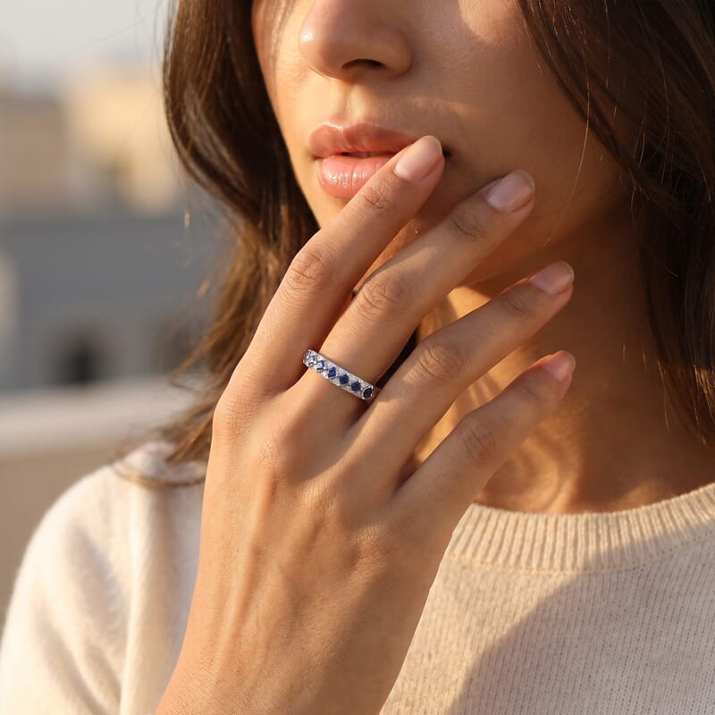 Certified and Appraised D'Joy AAA Ceylon Blue Sapphire and Moissanite 1.00 ctw Ring in Rhodium Over Sterling Silver (Size 6.0)