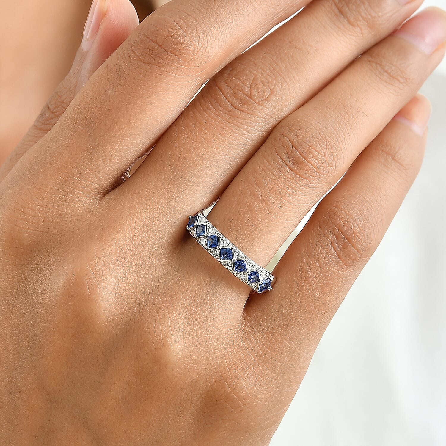 Certified and Appraised D'Joy AAA Ceylon Blue Sapphire and Moissanite 1.00 ctw Ring in Rhodium Over Sterling Silver (Size 6.0)