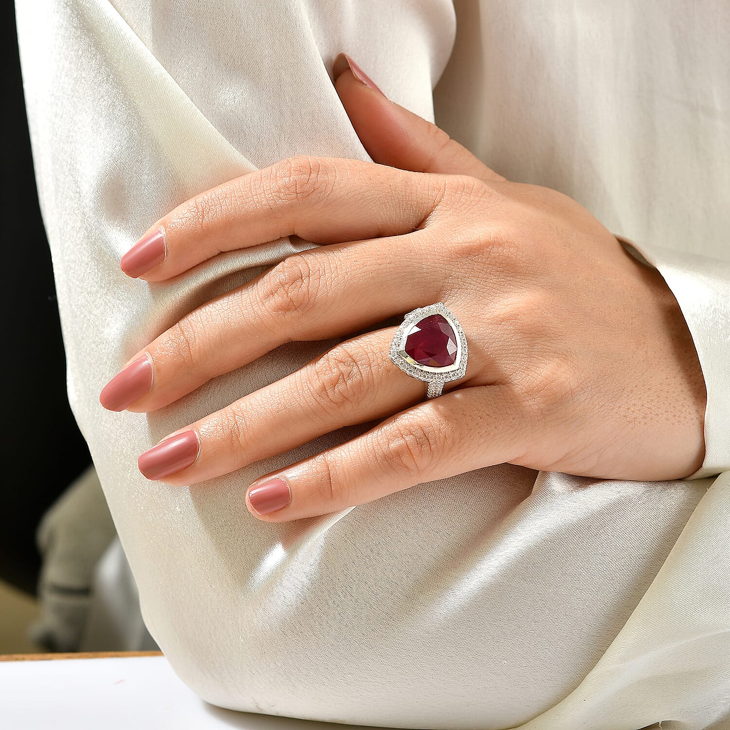 Certified and Appraised D'Joy Premium Niassa Ruby (FF) and Moissanite 8.70 ctw Ring in Rhodium Over Sterling Silver (Size 6.0)