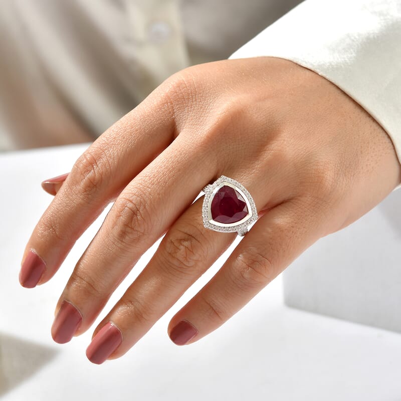 Certified and Appraised D'Joy Premium Niassa Ruby (FF) and Moissanite 8.70 ctw Ring in Rhodium Over Sterling Silver (Size 6.0)