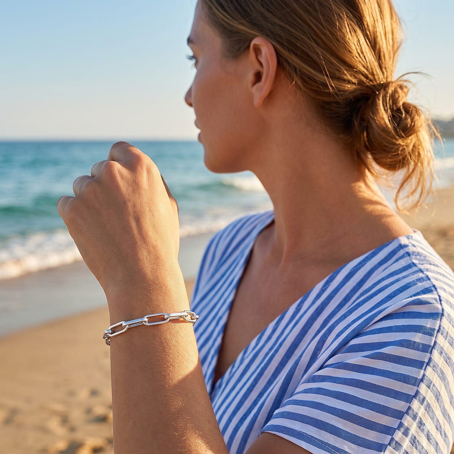 Italian La Bella Paperclip Hollow Chain Bracelet in Sterling Silver (7-8In) 7.2 Grams