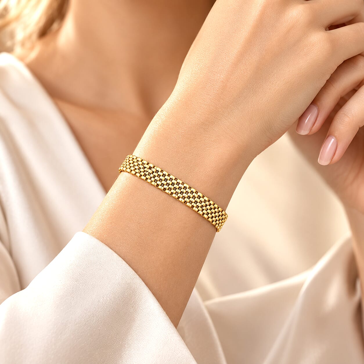 La Bella Italian Chain Bracelet in 14K Yellow Gold Over Sterling Silver (7-8In) 5.86 Grams