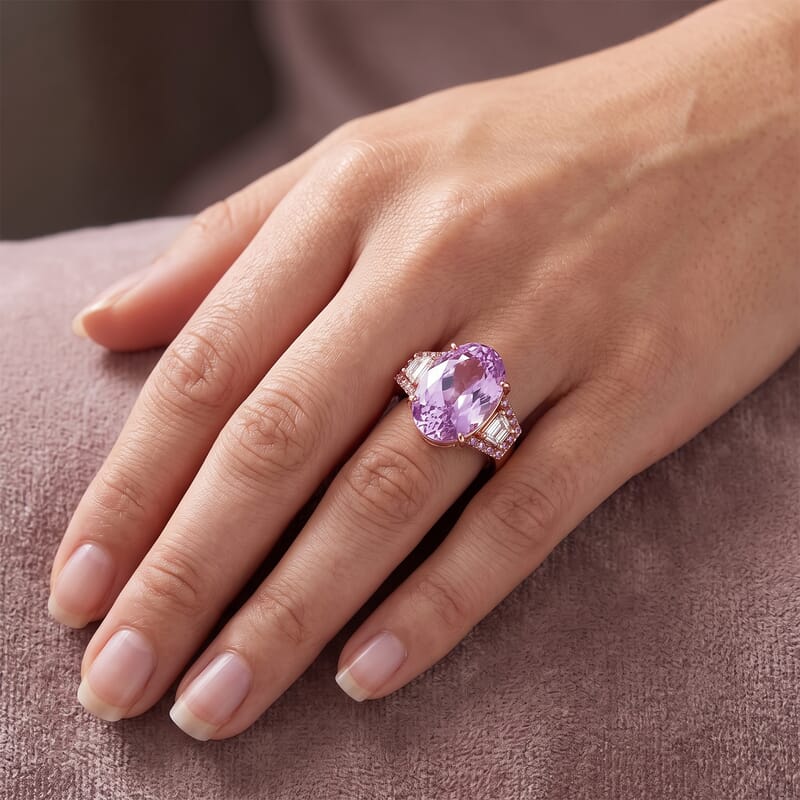 AAA Martha Rocha Kunzite, Lab Grown White and Pink Diamond VS 17.40 ctw Crown Jewel Ring in 10K Rose Gold (Size 6.0) 4 Grams