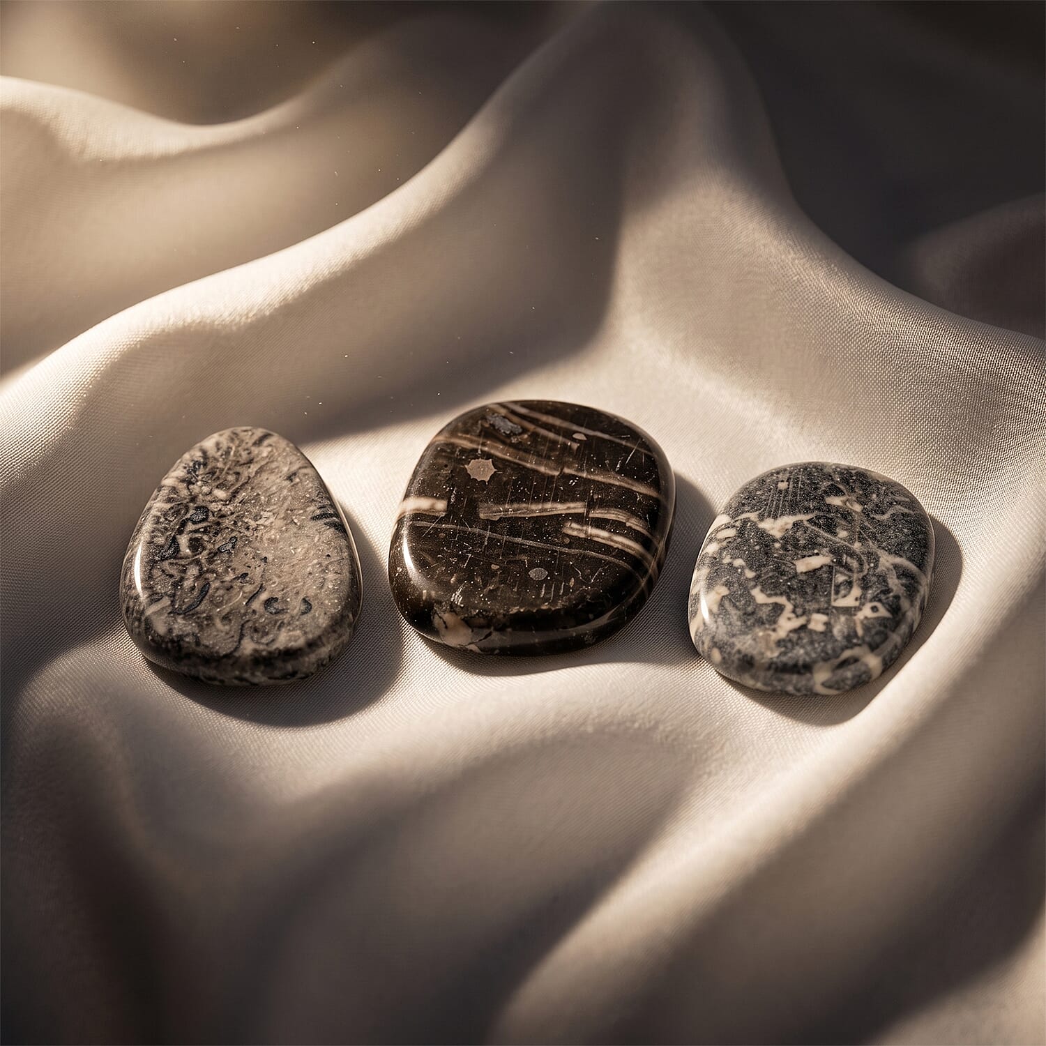 Pinolith Jasper Worry Stone (One Stone Per Purchase) (Style/Color Varies)