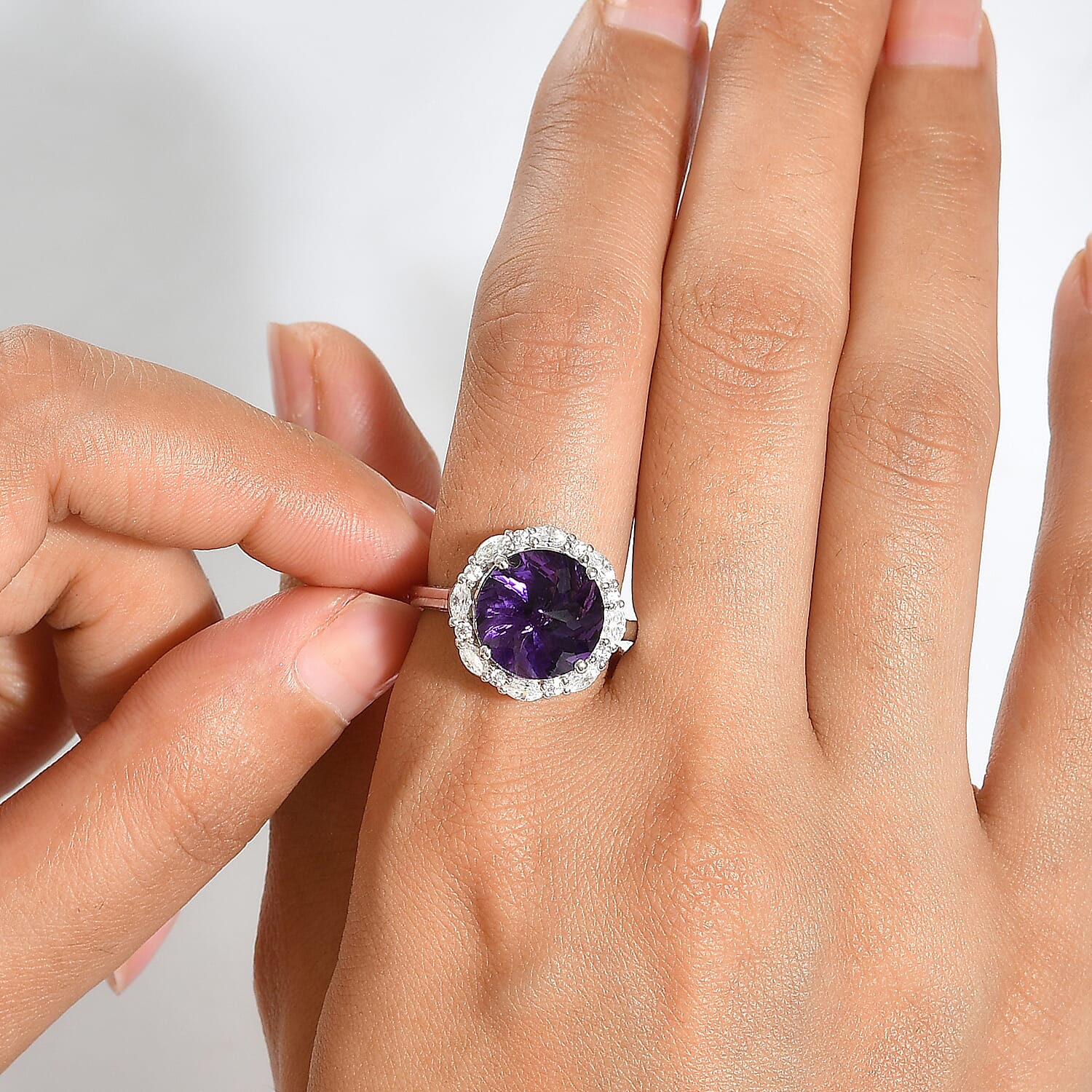 Certified and Appraised D'Joy Premium Pinwheel Cut African Amethyst and Moissanite 5.90 ctw Ring in Rhodium Over Sterling Silver (Size 10.0)