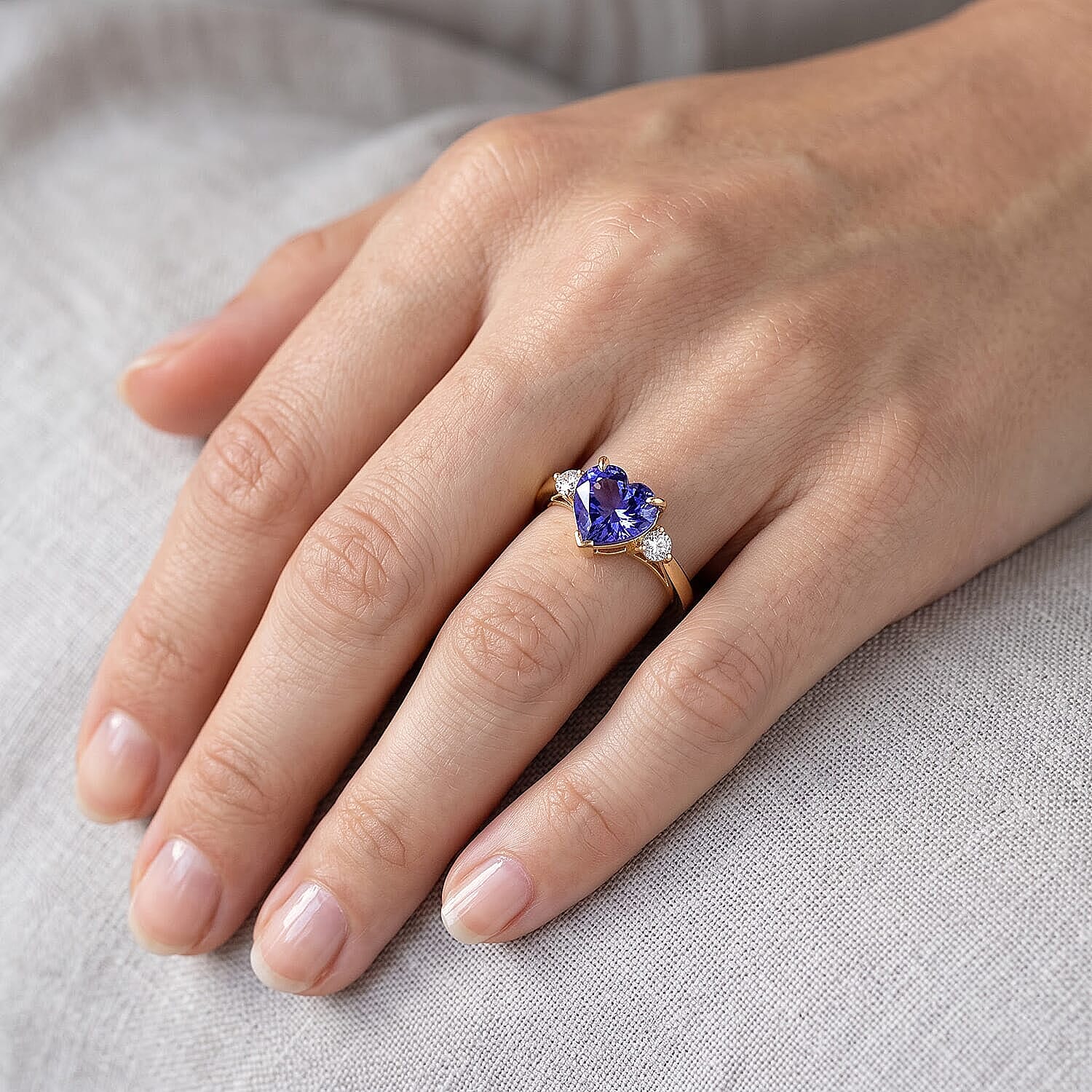 Premium Tanzanite and Diamond I2 2.65 ctw Heart Ring in 10K Yellow Gold (Size 5.0)