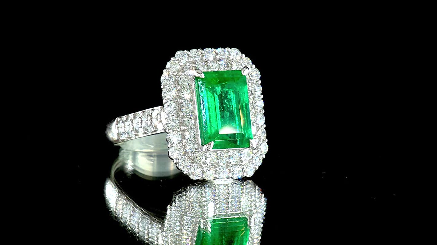 900 White Platinum AAAA Boyaca Colombian Emerald, White Diamond (SI) Ring (Size 6.0) (10 g) 4.20 ctw
