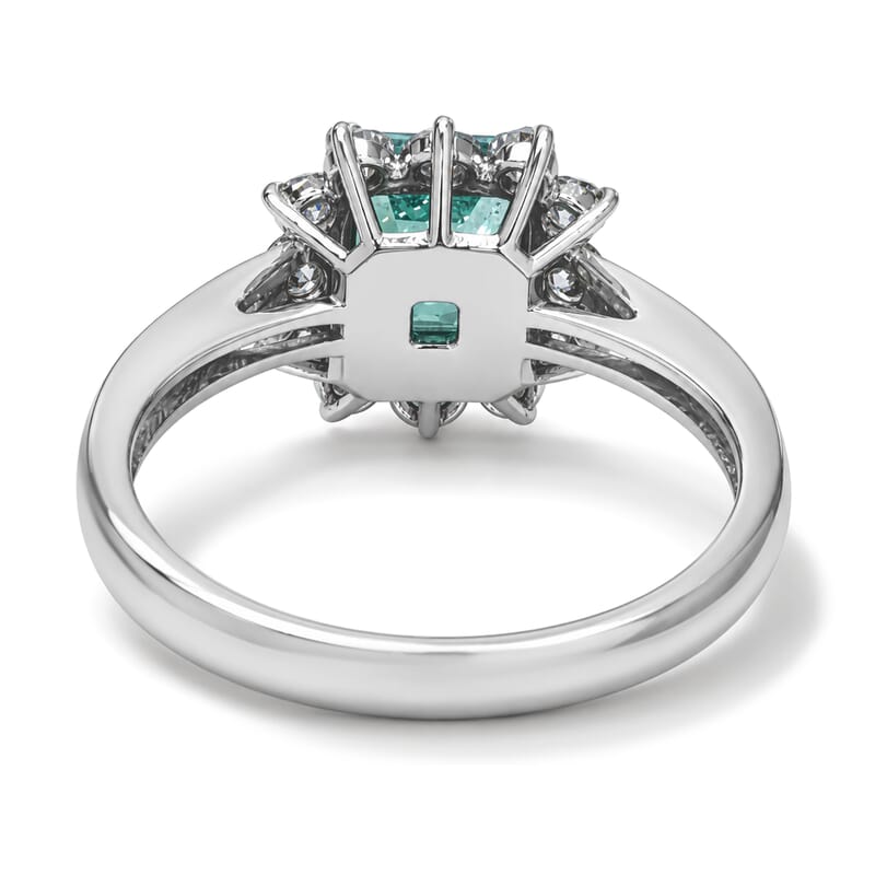 AAAA Colombian Emerald and White Diamond SI 1.85 ctw Ring in 900 Platinum (Size 6.5)