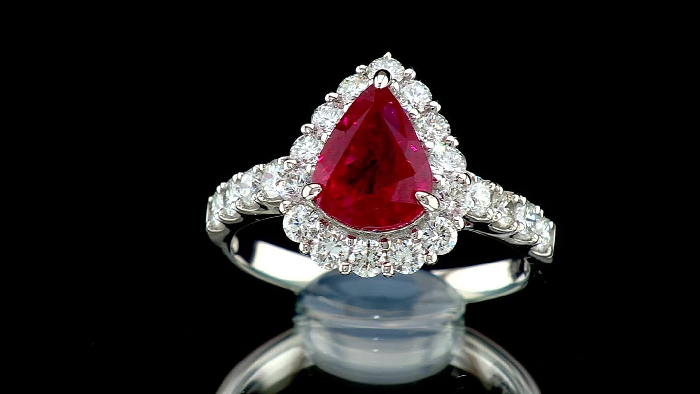 900 White Platinum AAAA Madagascar Ruby, White Diamond (SI) Ring (Size 6.5) (5.00 g) 2.85 ctw