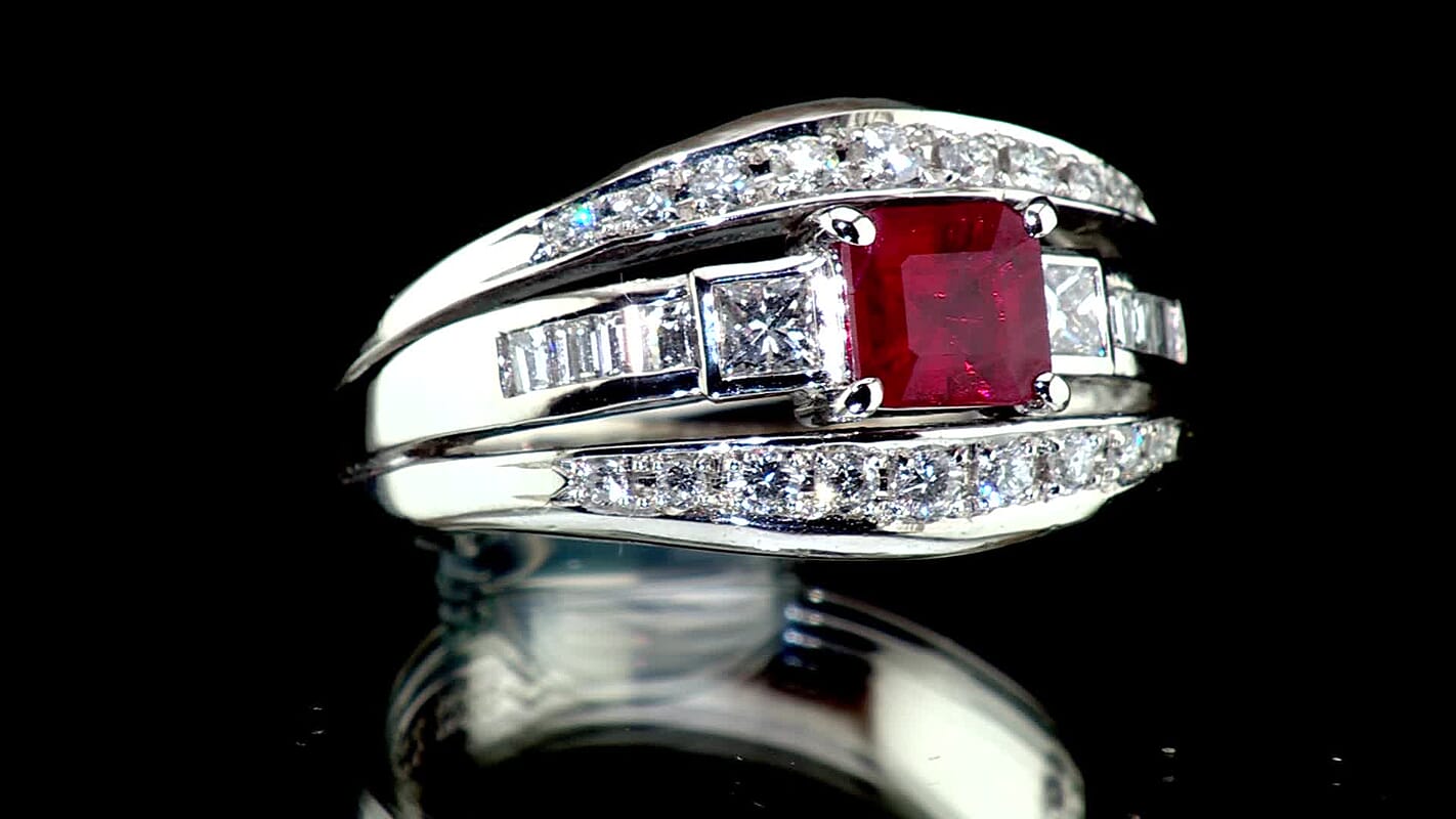 900 Platinum AAAA Ruby, White Diamond (SI) Ring (Size 7.5) (14.50 g) 2.20 ctw