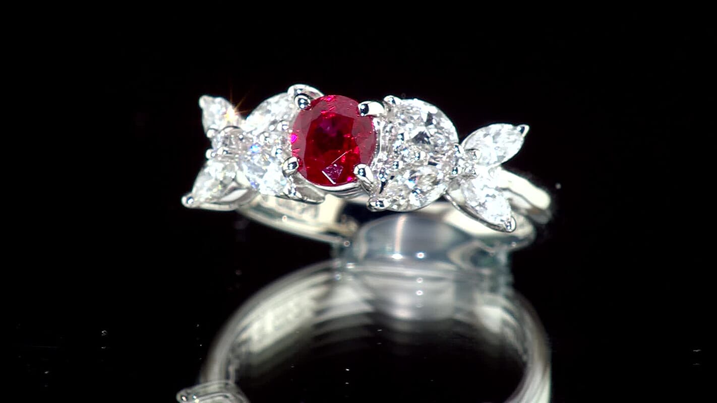 900 Platinum AAAA Ruby, White Diamond (SI) Ring (Size 5.0) (4.70 g) 1.35 ctw