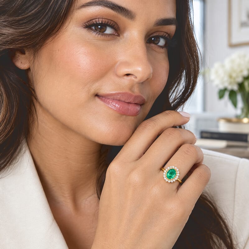 Certified and Appraised AAAA Kagem Zambian Emerald and Diamond G-S SI 2.07 ctw Ring in 18K Yellow Gold (Size 6.0) 4.80 Grams