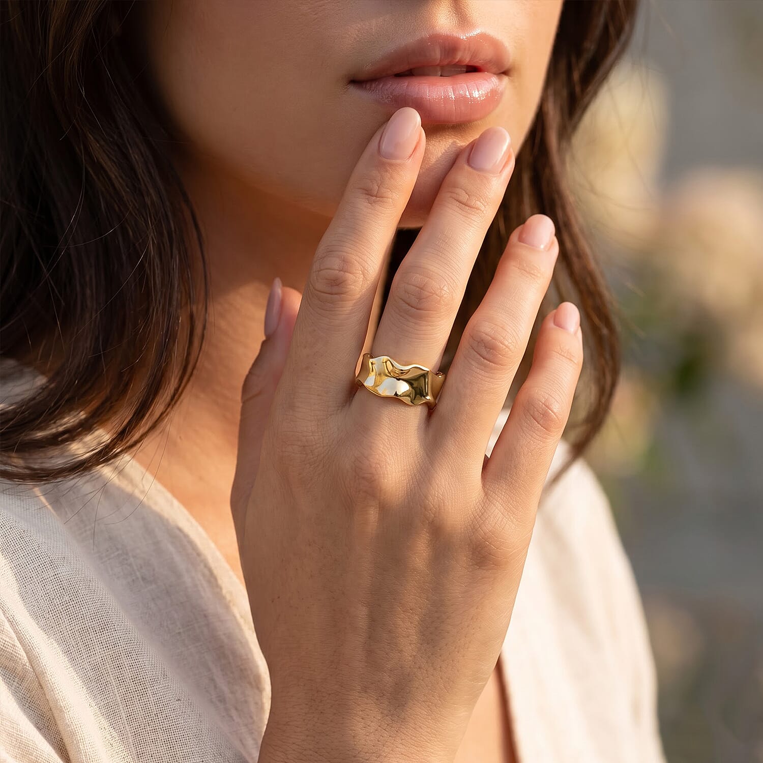 Italian Liquid Gold Ring in 10K Yellow Gold (Size 6.0) 2.50 Grams