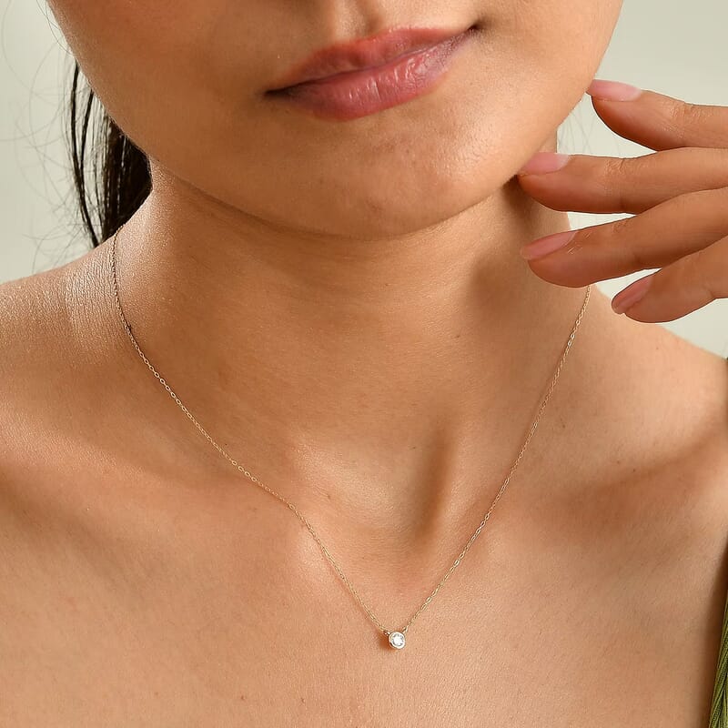Luxuriant Lab Grown Diamond E-F VS 0.10 ctw Bezel Necklace in 14K Yellow Gold 18 Inches